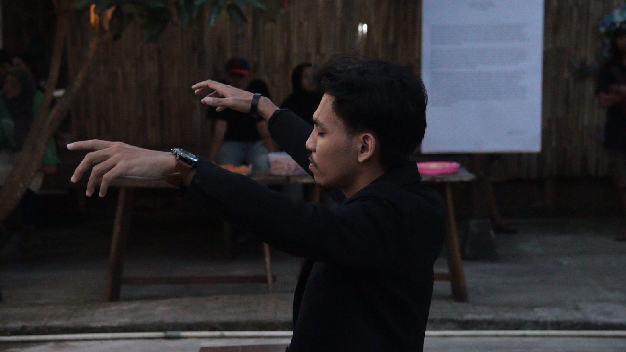 Chendy Ariswan Latief, peraih juara pertama Napak Tilas Oputa Yi Koo hingga kenalkan kearifan lokal buton di Yogyakarta. Foto: Ist
