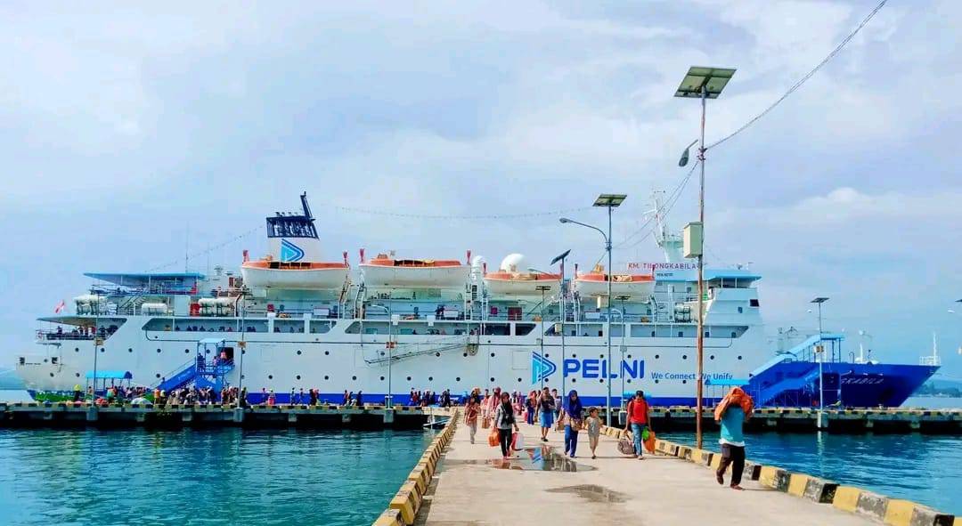 KM Tilongkabila adalah salah satu armada milik PT Pelni yang singgah di Bima-Labuan Bajo. Foto: Facebook Anca