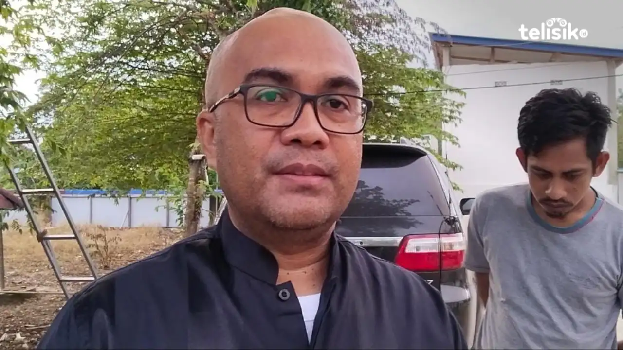 Ketua DPC Gerindra Muna, Purnama Ramadhan menyebut Partai Gerindra mengutamakan kader atau ketua DPC. Foto: Putri Wulandari/Telisik