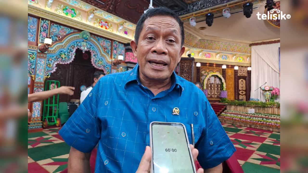 Komisi II DPR RI Hugua lakukan sosialisasi program kementerian ATR/BPN. Foto: Erni Yanti/Telisik