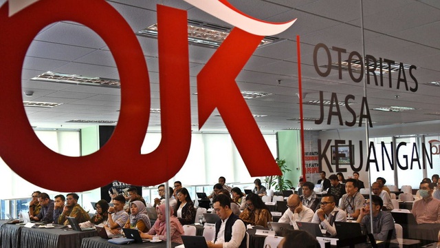 OJK telah mengeluarkan pernyataan resmi terkait 14 bank yang mengalami kebangkrutan. Foto: Repro tirto.id
