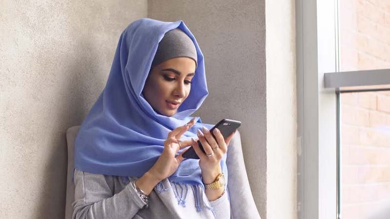 Getcontact merupakan salah satu aplikasi pencari kontak yang masih banyak digunakan hingga saat ini. Foto: Repro Istockphoto