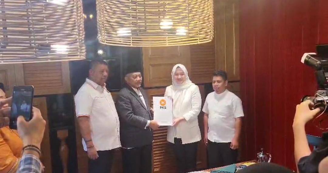 Pasangan Giona Nur Alam-Subhan terima rekomendasi DPP PKS untuk Pilwali Kota Kendari. Foto: Screenshot video