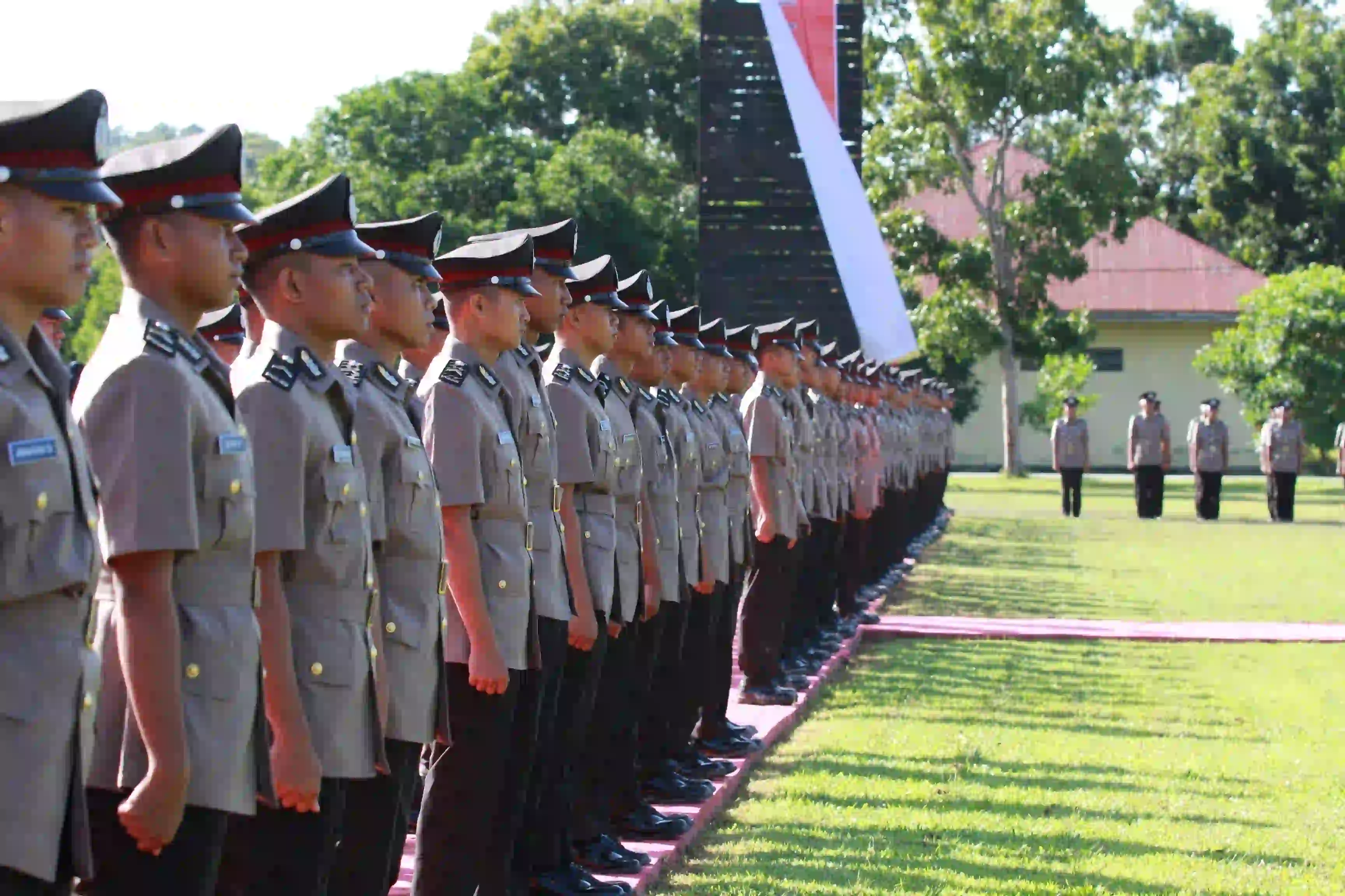 Siswa SPN Polda Sulawesi Tenggara, saat menjalani upacara pelantikan. Foto: Ist.