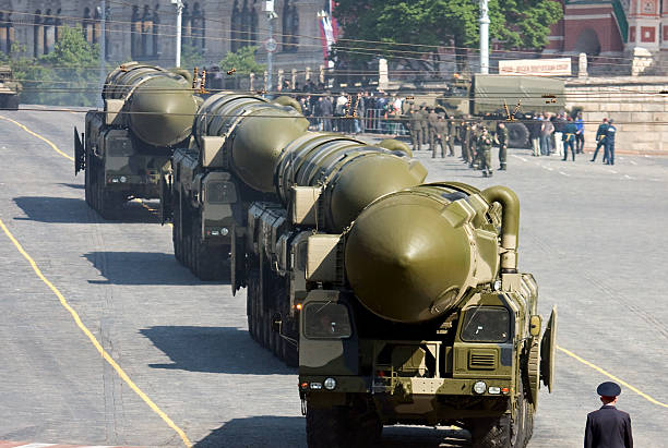 Infasi Rusia ke Ukraina, menjadikannya negara paling dibenci saat ini. Foto: Repro Istockphoto.