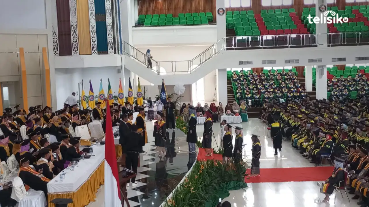 Sebanyak 3335 mahasiswa UHO Kendari diwisuda periode April-Juli tahun 2024. Foto: Nur Fauzia/Telisik