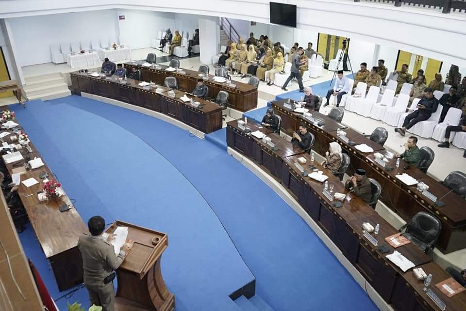 Rapat paripurna DPRD Kolaka Utara tentang Perubahan KU-PPAS 2024 dan KU-PPAS 2025. Foto: Diskominfo Kolaka Utara