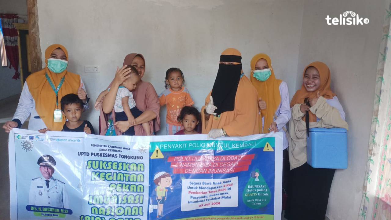Petugas medis puskesmas melaksanakan PIN Polio. Foto : Sunaryo/Telisik