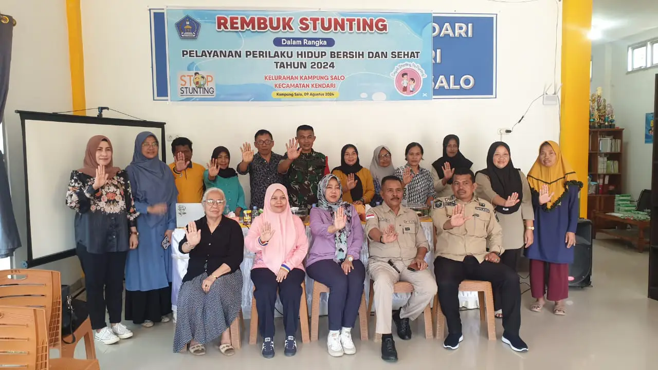 Kelurahan Kampung Salo Kota Kendari mengadakan rembuk stunting dalam rangka pelayanan perilaku hidup bersih dan sehat 2024. Foto: Ist.