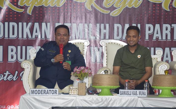 Kordiv Penanganan Pelanggaran dan Sengketa Bawaslu Muna, Mustar. Foto : Ist