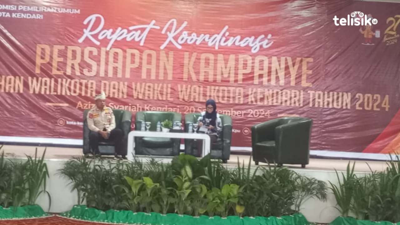 Penyampai materi terkait persiapan kampanye pemilihan Wali Kota dan Wakil Wali Kota Kendari. Foto: Nur Fauzia/Telisik