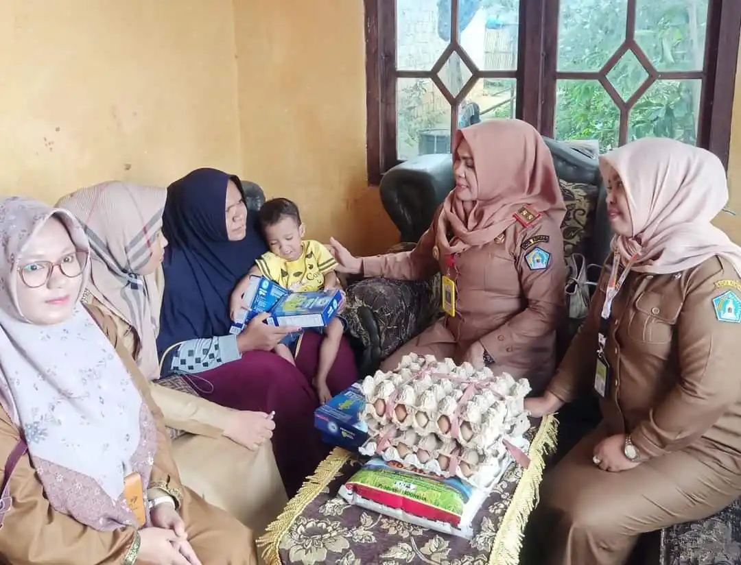 Program orang tua asuh Pemkot Kendari masih menjadi program prioritas dalam penurunan stunting. Foto: Ist.