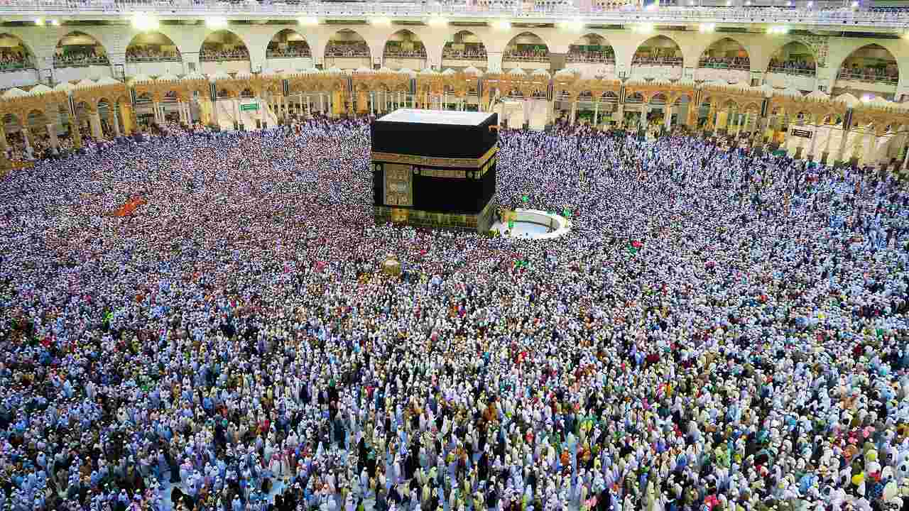 Ka'bah merupakan kiblat umat Muslim di seluruh dunia, dalam sejarahnya mengalami serangan dari pasukan gajah Abrahah. Foto: Repro Pixabay
