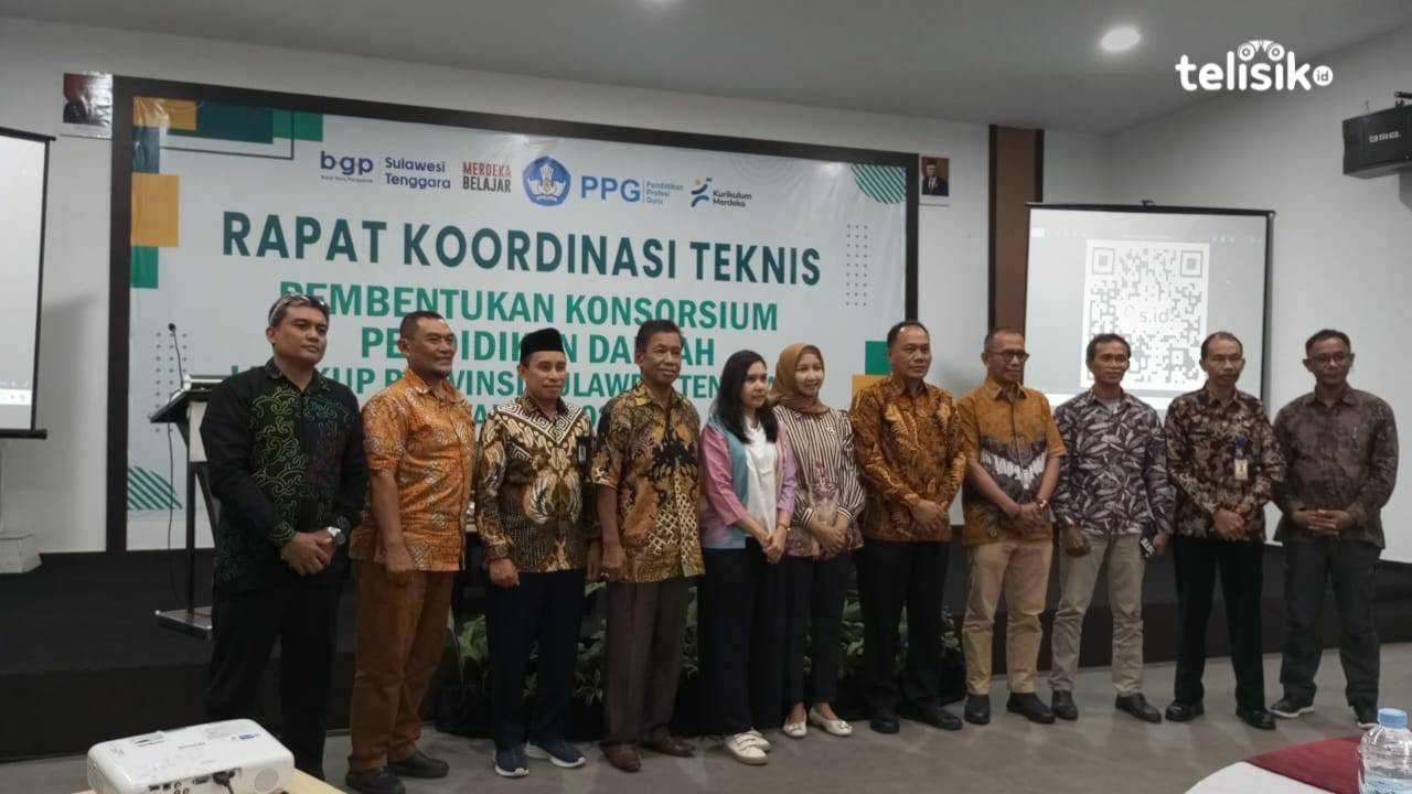 Foto bersama Kepala BGP Sultra, perwakilan UPT Kemendikbudristek, dan stakeholder lainnya. Foto: Nur Fauzia/Telisik