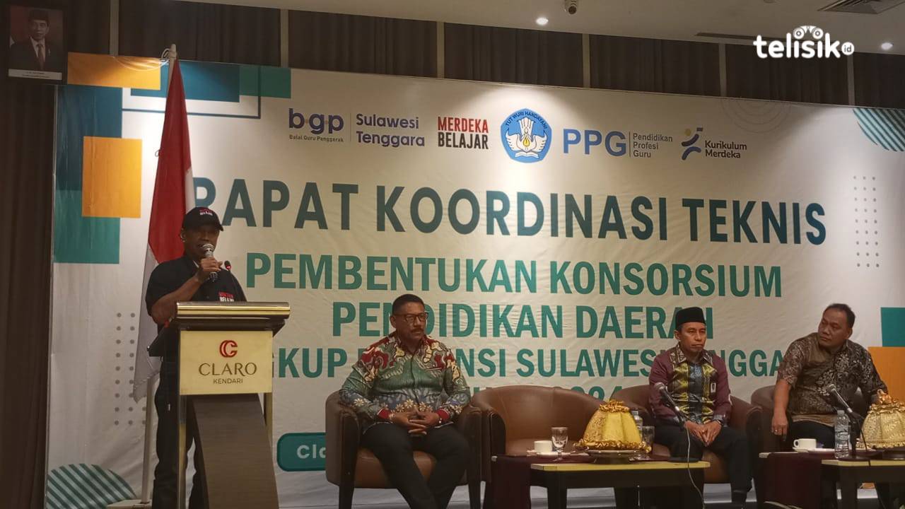 Konsorsium pendidikan di Sulawesi Tenggara resmi dibentuk libatkan 47 perwakilan dari perguruan tinggi, dinas pendidikan, dan BKD di Sulawesi Tenggara. Foto: Nur Fauzia/Telisik