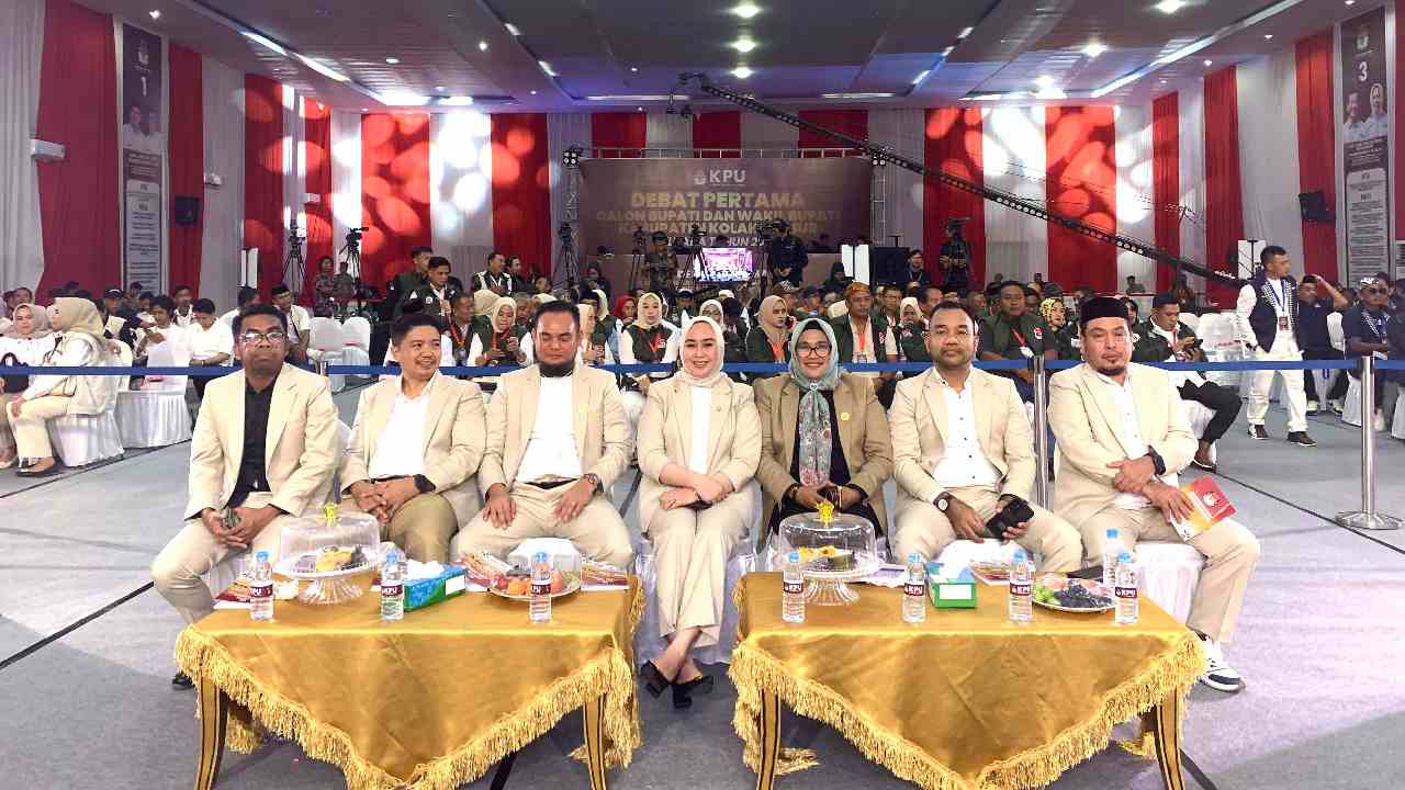 KPU Kolaka Timur sukses menggelar debat perdana calon Bupati dan Wakil Bupati Kolaka Timur. Foto: Ist