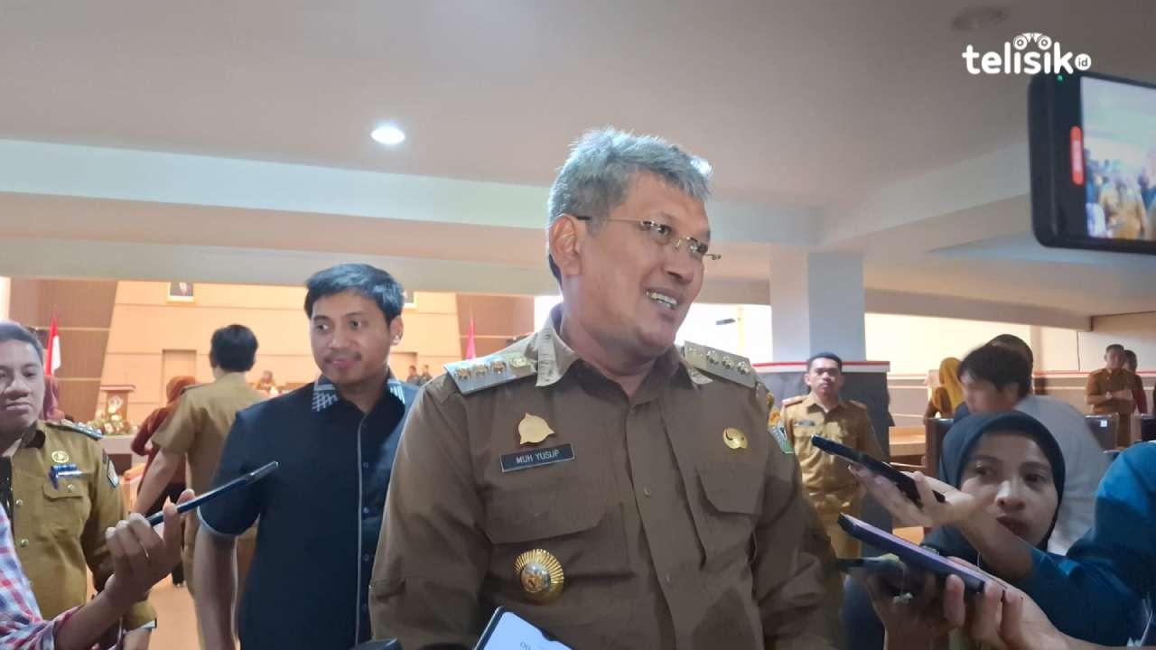 Rapat paripurna penandatanganan kesepakatan bersama atas KUA PPAS APBD Kota Kendari Tahun Anggaran 2025. Foto: Erni Yanti/ Telisik