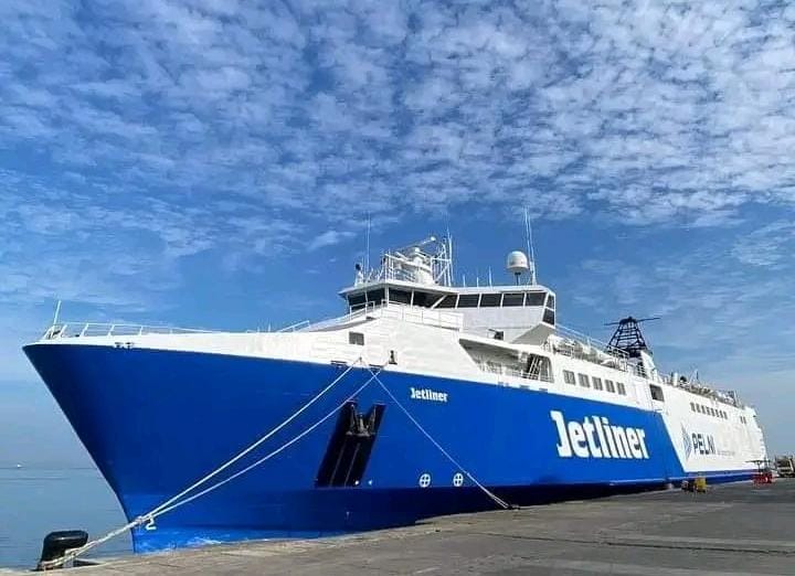 Km Jetliner berlayar rute Kendari-Raha-Wanci periode Oktober. Foto: Facebook Khoirul Khyy