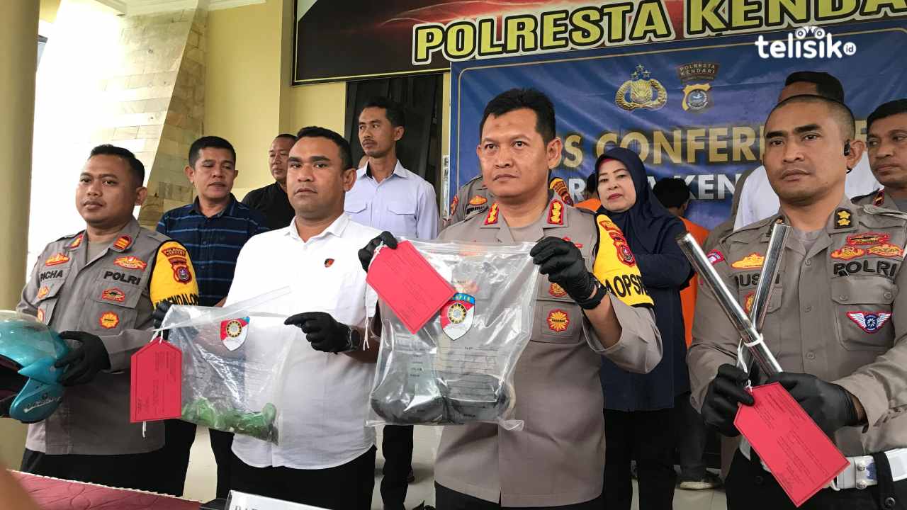 Konferensi pers kasus pembunuhan mahasiswa Universitas Muhammadiyah Kendari di Polresta Kendari. Foto: Nabila/Telisik