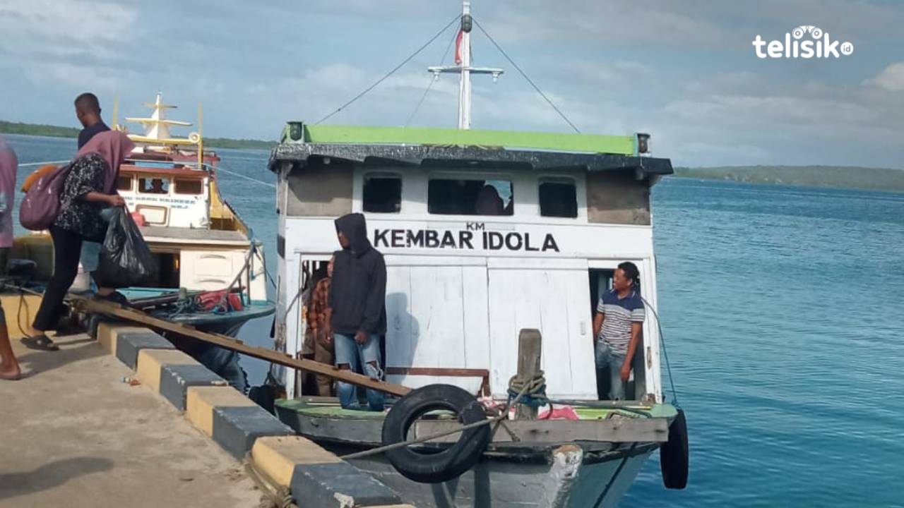 KM. Kembar Idola mulai beroperasi, rute Kaledupa-Wanci Foto: Wa Ode Hesti/Telisik