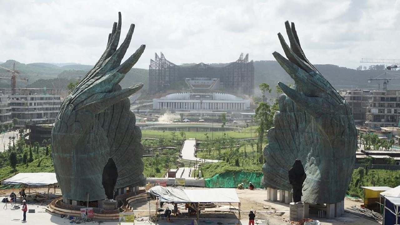 Cerita mistis tentang pekerja proyek, mengalami kesurupan di IKN semakin banyak beredar. Foto: Instagram@nyoman_nuarta