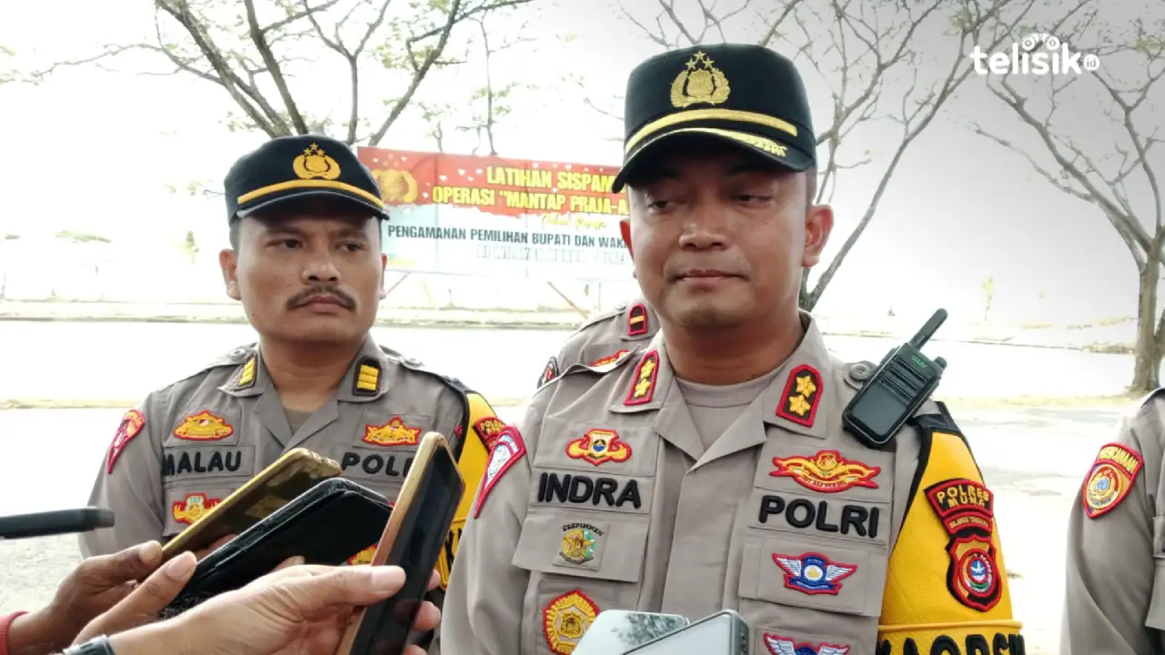Kapolres Muna, AKBP Indra Sandy Purnama Sakti bersama Kabag Ops, Akp Welli Manto Malau. Foto: Sunaryo/Telisik