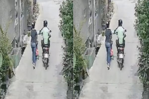 Rekaman CCTV, seorang wanita jadi korban begal payudara. Foto: Tangkapan Layar@haijakarta