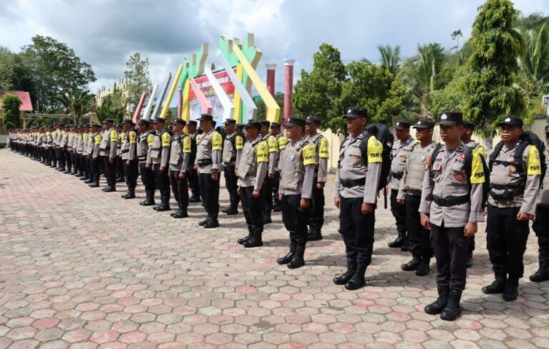 Pasukan Polres Buton yang akan turun amankan TPS pada Pilkada  di 27 November 2024. Foto: Ist