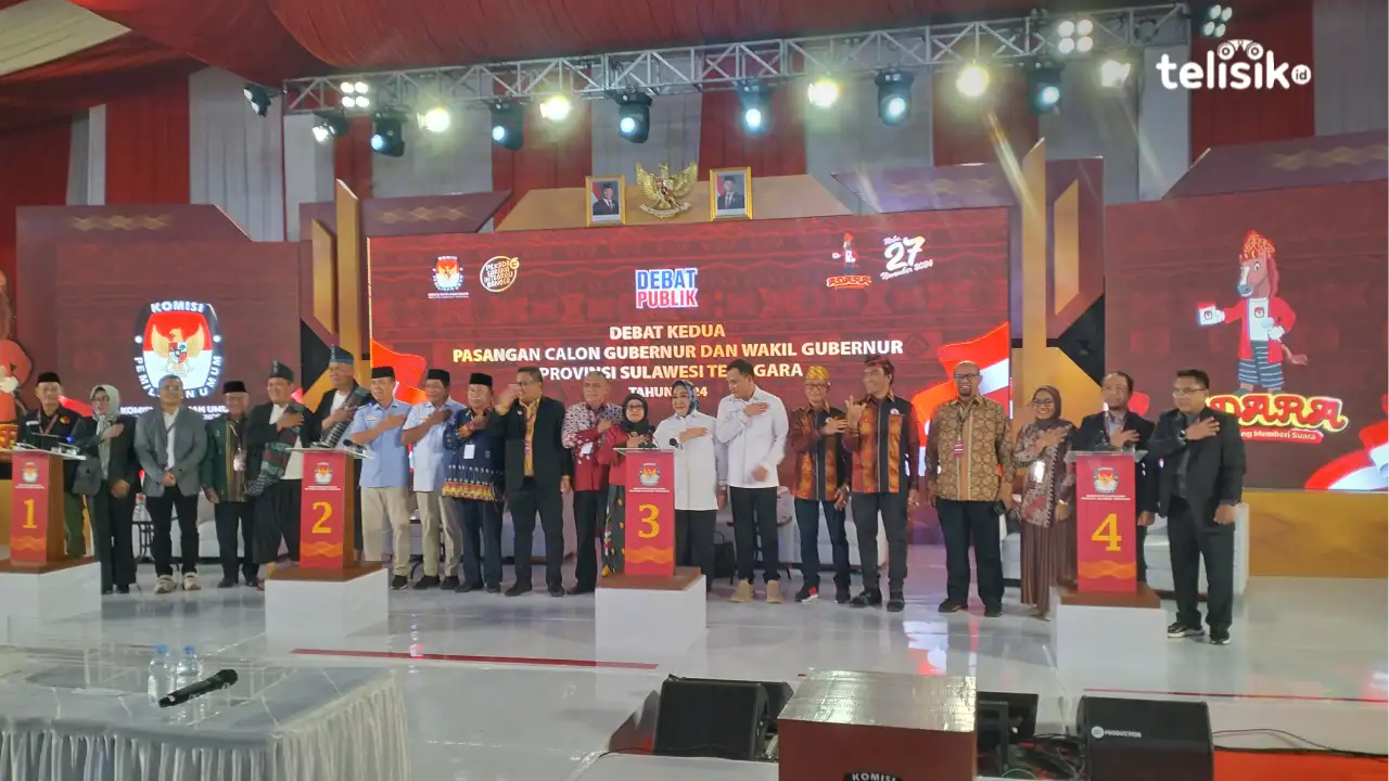 Sesi terakhir dan foto bersama bersama ke empat Paslon calon Gubernur Sultra. Foto: Egit/Telisik