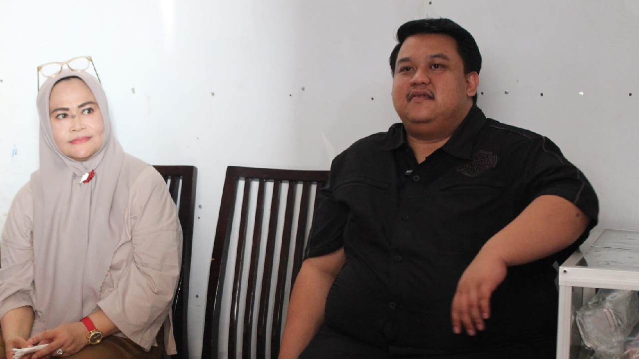 Calon Wali Kota Kendari nomor urut 2 Yudhianto Mahardika Anton Timbang (kanan). Foto: Ist