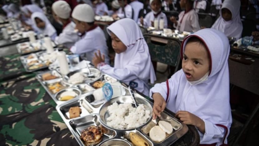 Program makan bergizi gratis menghadirkan telur dan daun kelor. Foto: Repro Gerindra Bali