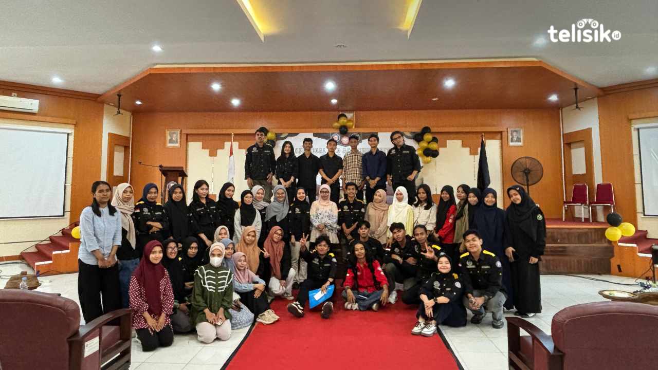 Peserta pelatihan penulisan hukum di Aula Fakultas Hukum UHO Kendari, Kamis (19/12/2024). Foto: Nabila/Telisik