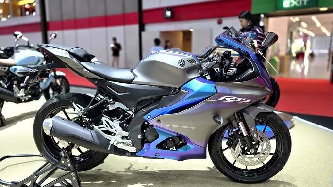Yamaha R15M 2025 hadir dengan desain mewah dan performa tinggi. Foto: YouTube@MotoBike