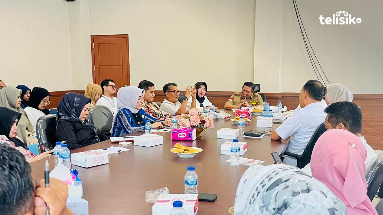 Pertemuan Komisi IV DPRD Provinsi Sultra dengan pihak Dikbud Sultra yang membahas tunjangan profesi guru, Rabu (8/1/2025). Foto: Nabila/Telisik