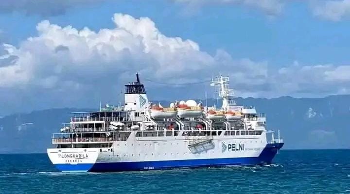 KM Tilongkabila merupakan salah satu armada kapal laut yang dimiliki PT Pelni. Foto: Facebook Rama Omi Meuza