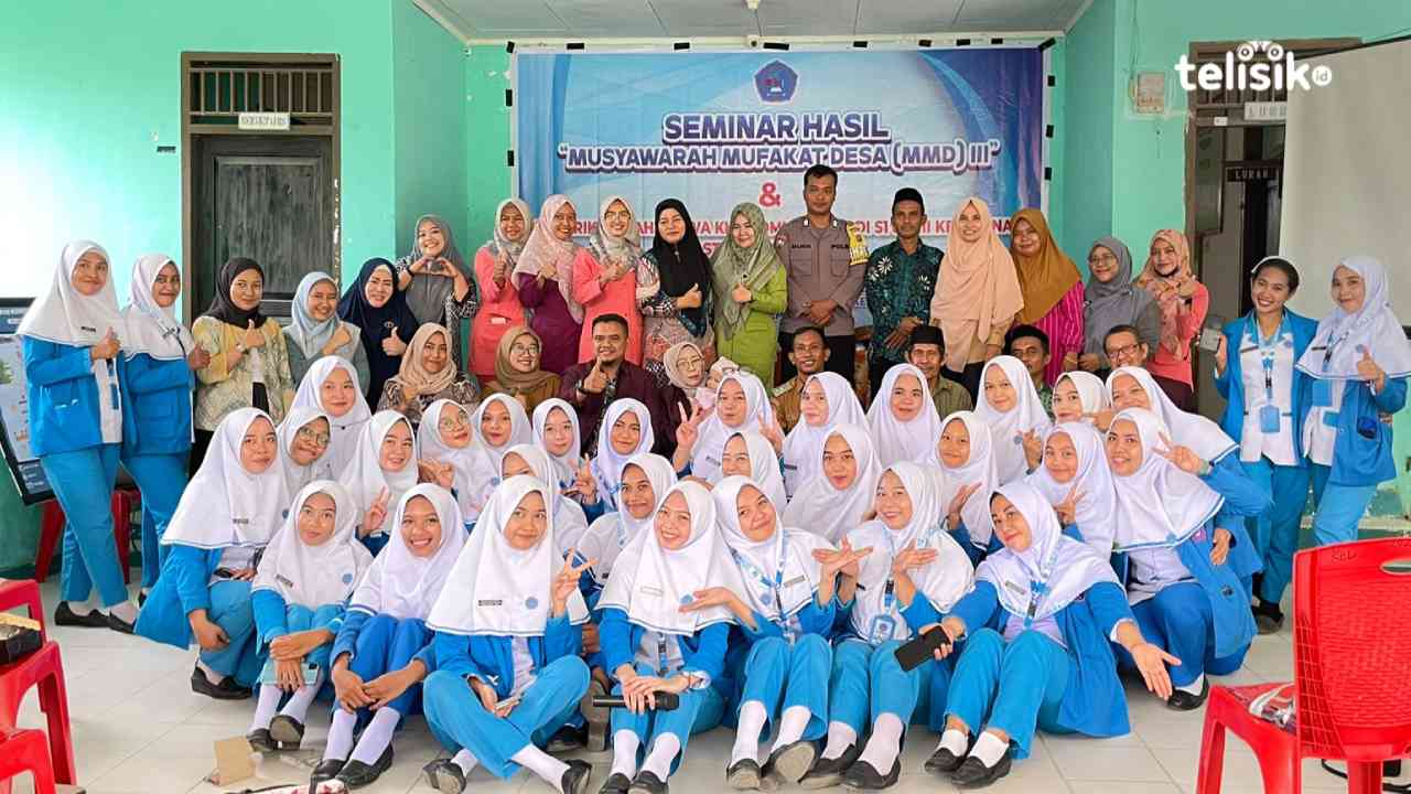 Mahasiswa KKN STIKES Pelita Ibu usai melaksanakan pengabdian masyarakat di Kelurahan Tobimeita, Kendari, Senin (20/1/2025). Foto: Sitti Aisyah Hildaniar/Telisik