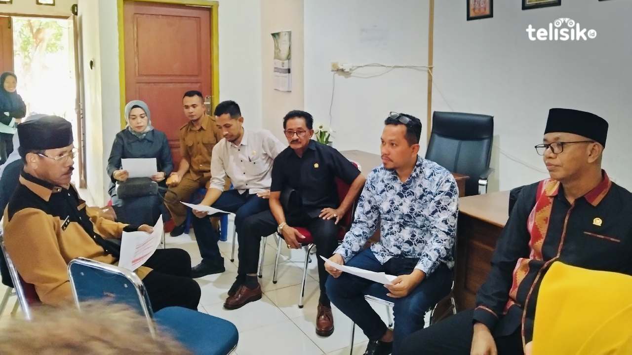 DPRD saat melakukan sidak di Dinas Pertanian Buton Selatan, Selasa (11/2/2025). Foto: Ali Iskandar Majid/Telisik