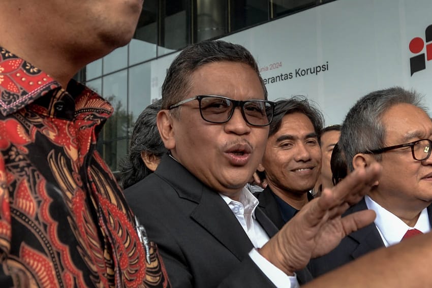 Hasto tiba di KPK, siap menghadapi pemeriksaan dan kemungkinan penahanan. Foto: Repro Tempo