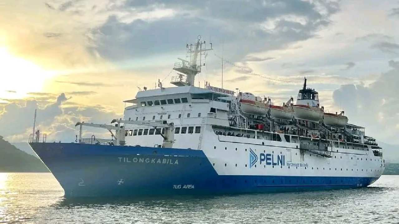 KM Tilongkabila merupakan salah satu armada kapal laut yang dimiliki PT Pelni. Foto: Facebook Amsyr.