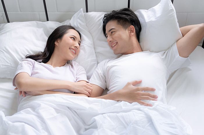Perilaku seks bebas meningkatkan risiko infeksi menular seksual yang berbahaya. Foto: Repro Halodoc.