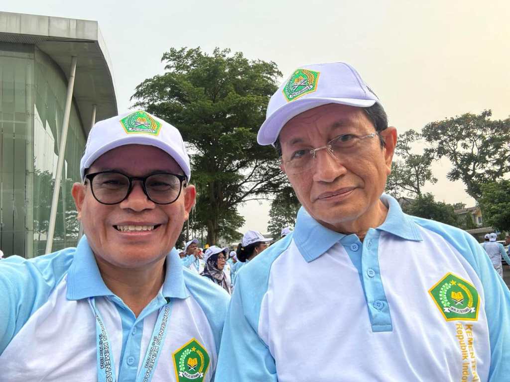 Menteri Agama RI, Prof. KH. Nasaruddin Umar (kanan), bersama Rektor IAIN Kendari, Prof. Dr. Husain Insawan, M.Ag. Foto: Ist.