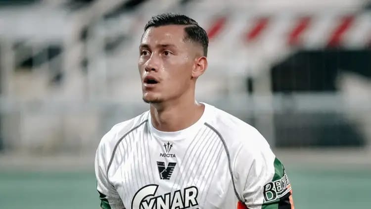 Jay Idzes dikabarkan tengah dipantau empat tim raksasa Liga Serie A Italia. Foto: Repro Venezia FC