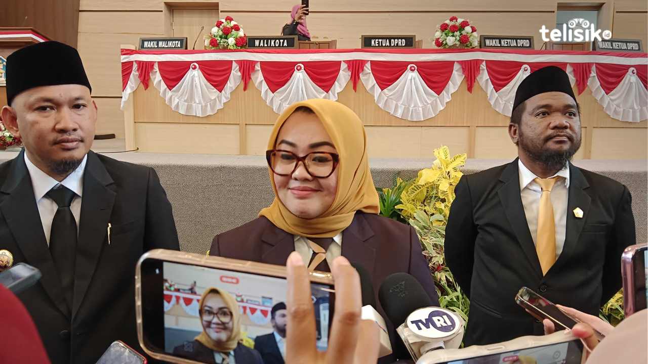 Dari kiri: Wakil Wali Kota Kendari, Sudirman, Wali Kota Kendari, Siska Karina Imran dan Ketua DPRD Kendari, LM Inarto. Foto: Kardin/Telisik.