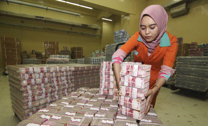 Pencairan bansos PKH dan BPNT tahap kedua 2025 segera dimulai di Indonesia. Foto: Repro Antara.