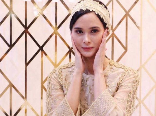 Kisah mualaf Renata Kusmanto, belajar Islam dan mengaji dari mertua. Foto: Repro @renata711