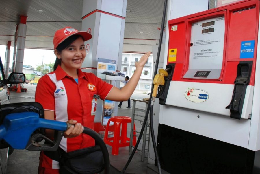 Harga BBM Pertamina turun di awal April 2025. Foto: Repro Genmuda.