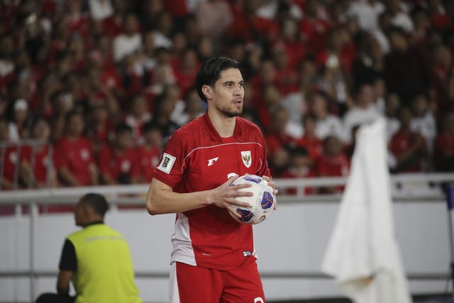 Kevin Diks, satu dari empat pemain abroad Timnas Indonesia yang alami cedera jelang kontra China di Kualifikasi Piala Dunia 2026. Foto: Repro kumparan
