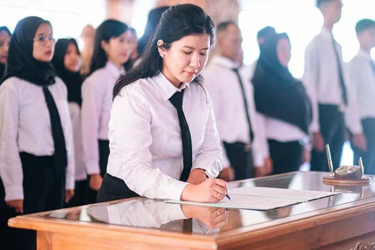 Kontrak PPPK paruh waktu diperpanjang jika kinerja baik dan memenuhi kebutuhan instansi. Foto: Repro Antara.