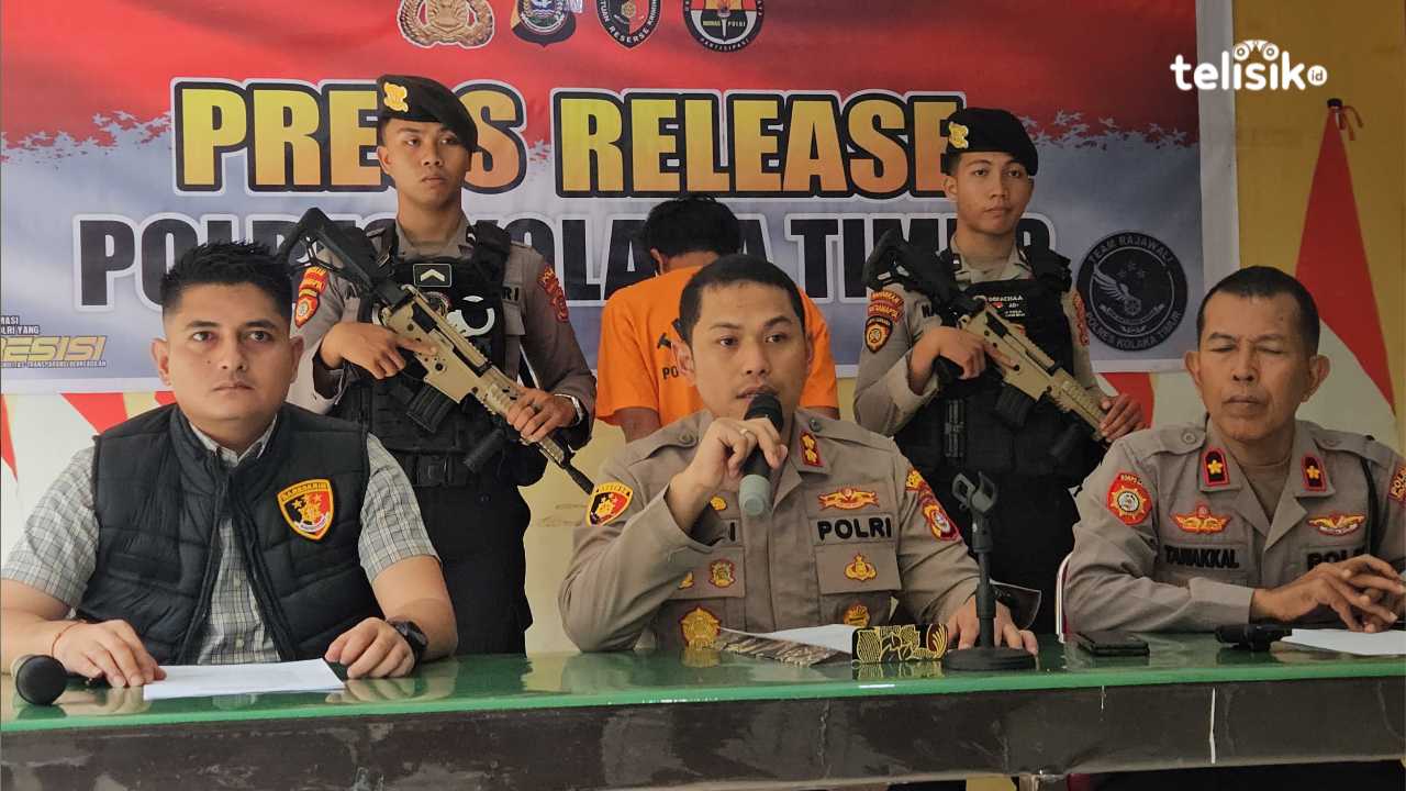 Polres Kolaka Timur saat ekspose kasus pencurian kendaraan bermotor (curanmor) yang melibatkan dua pelaku dan satu penadah, Rabu (23/4/2025). Foto: Sigit Purnomo/Telisik.