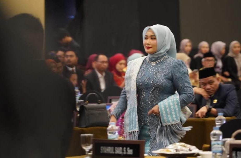 Nurponirah srikandi asal Konawe Utara yang menginspirasi kaum wanita di dunia politik. Foto: Ist.